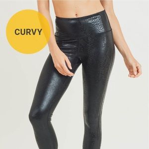 💗 NWT! Curvy Nagini Snake Foil Print High-Waisted Leggings